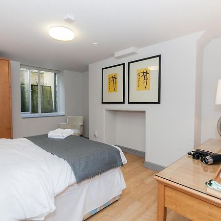 Townhouse No 12 Otel Huddersfield Dış mekan fotoğraf