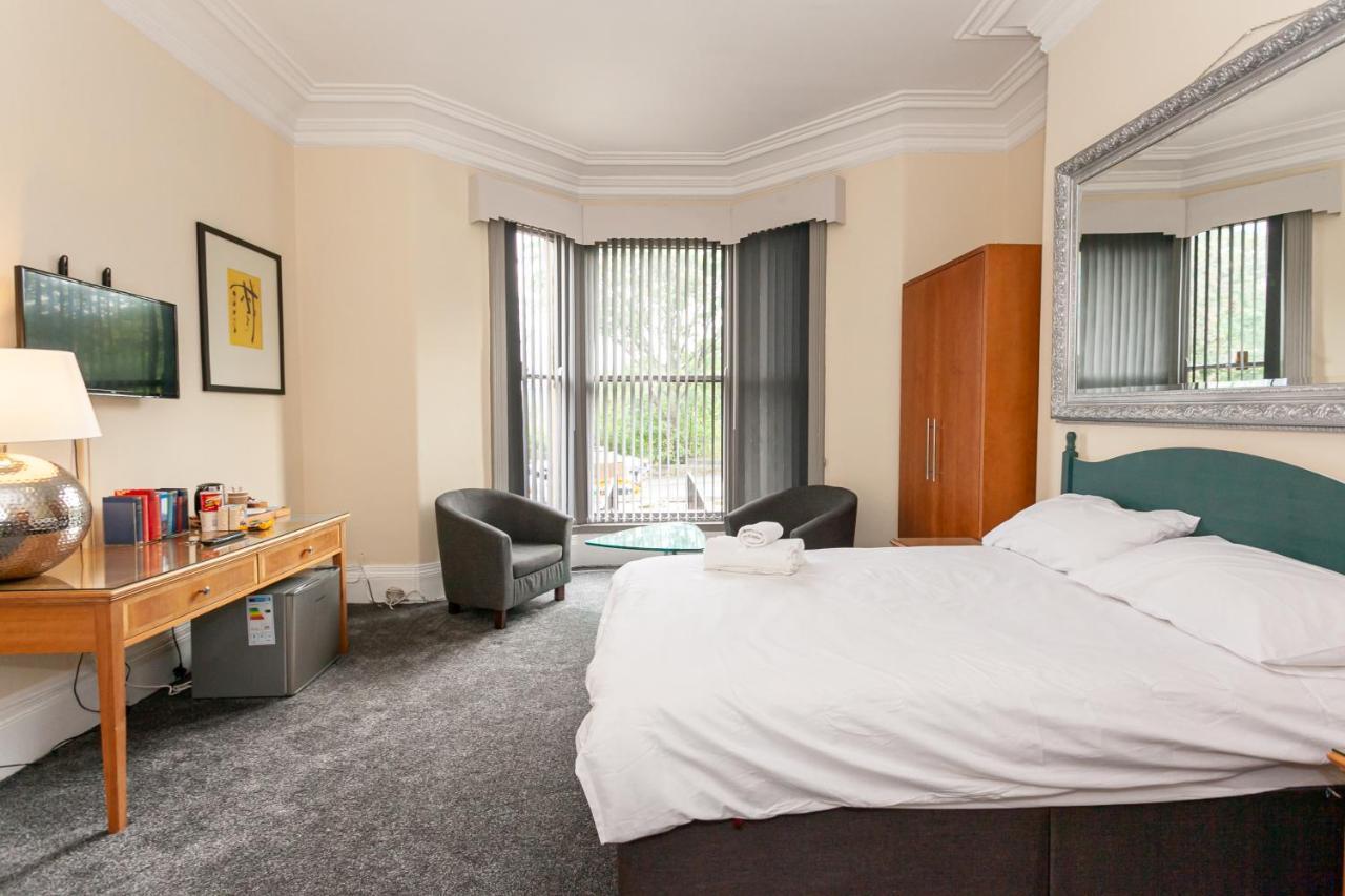 Townhouse No 12 Otel Huddersfield Dış mekan fotoğraf