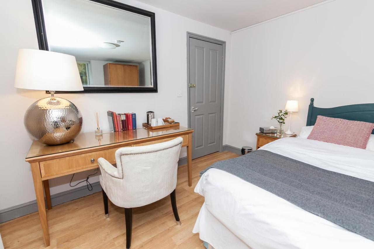 Townhouse No 12 Otel Huddersfield Dış mekan fotoğraf