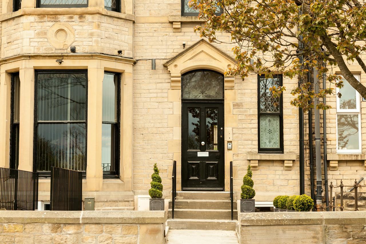 Townhouse No 12 Otel Huddersfield Dış mekan fotoğraf